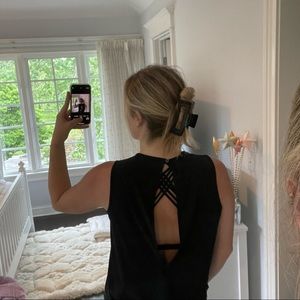 LULULEMON BLACK OPEN BACK TANK SIZE 6